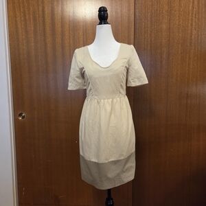 Hanii Y Designer Linen-Cotton Colorblock V-Neck Dress - Size 38